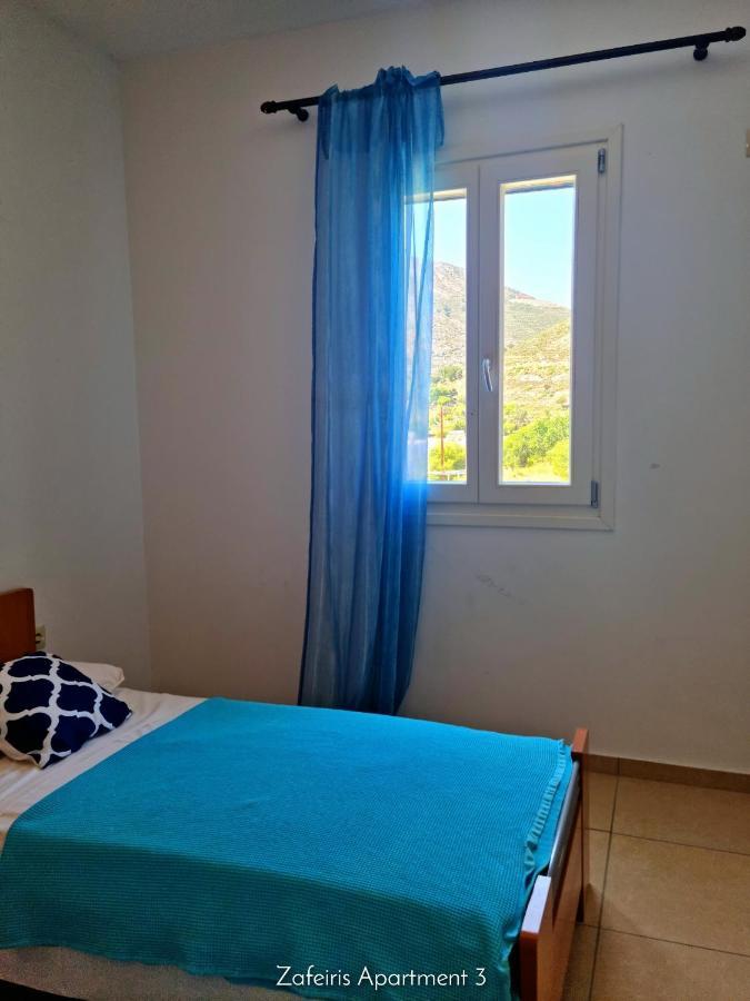 Zafeiris * Livadia (Tilos)